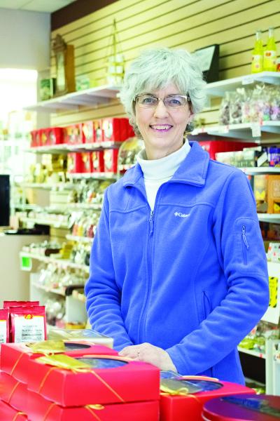 Finn_Laurie.jpg Laurie Finn